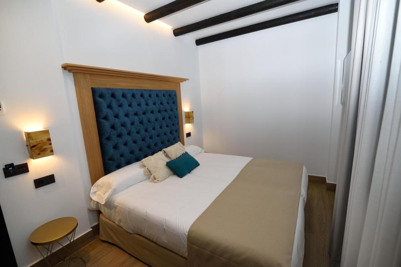Hostal Rural Santa Habitaciones Aldea Del Rocio Exterior photo
